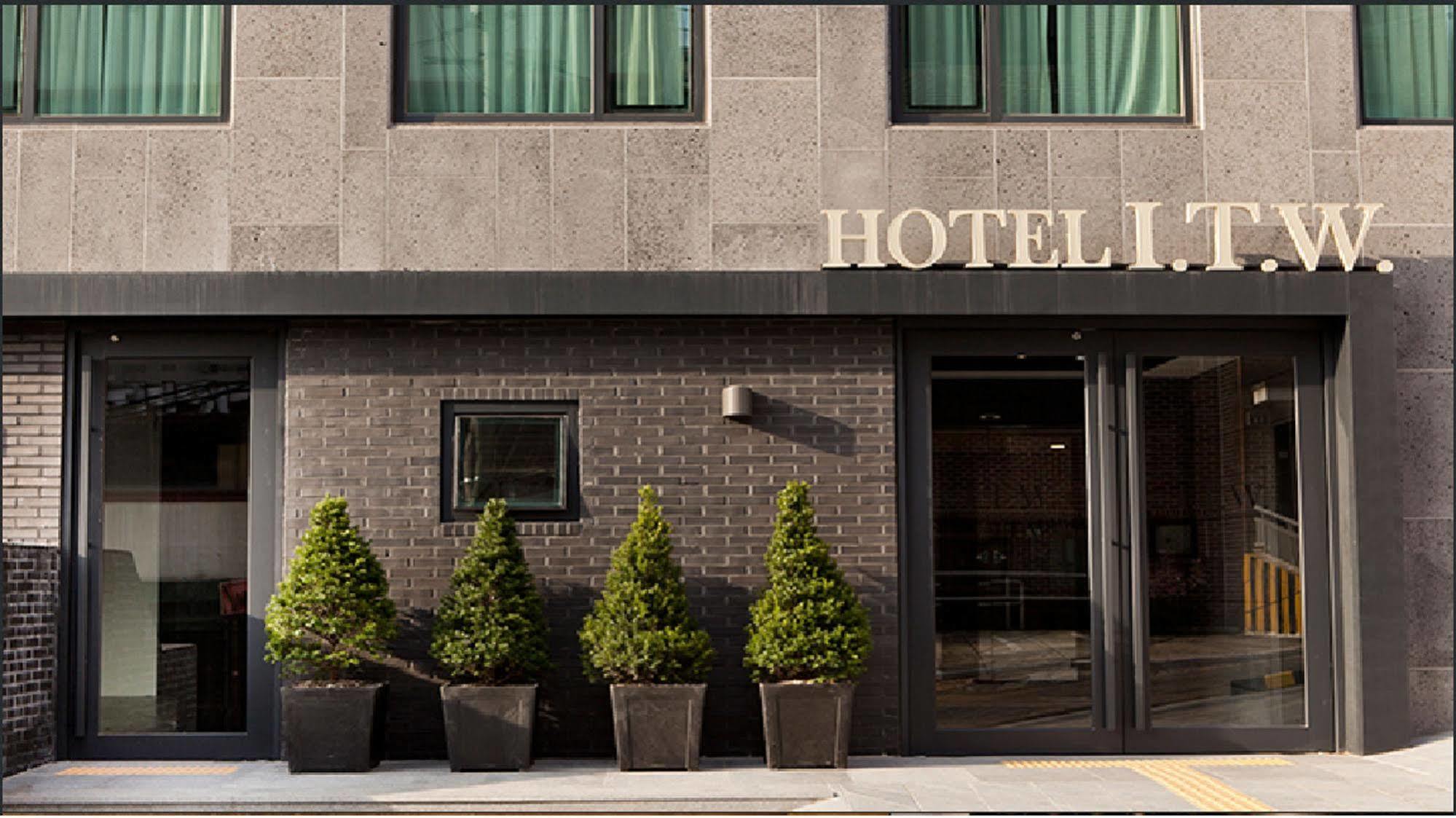 I.T.W Hotel Seoul Exterior foto
